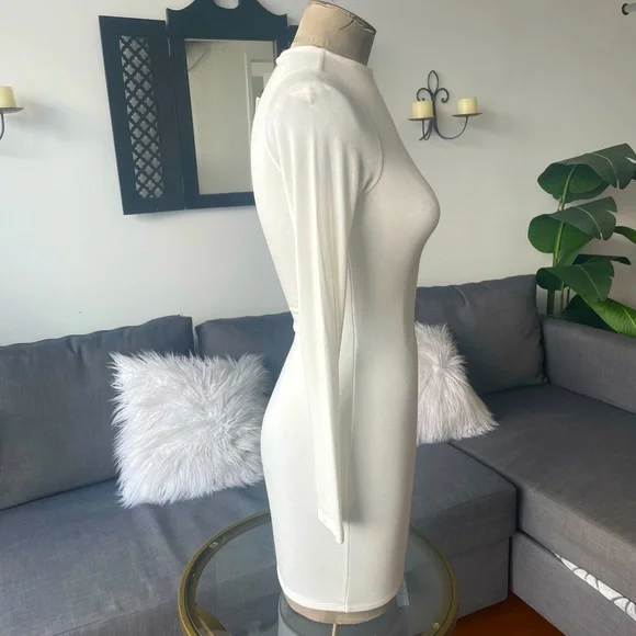 NEW Naked Wardrobe double lined ivory hourglass dress - Picture 2 of 4